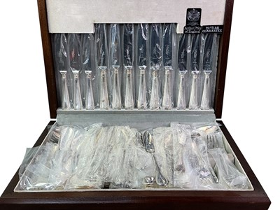 Lot 500 - ARTHUR PRICE CANTEEN OF CUTLERY
