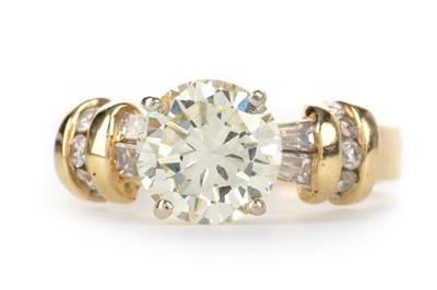 Lot 684 - AMENDMENT, THE DIAMOND IS 2.81 CARATS
