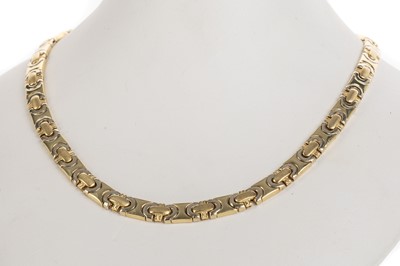 Lot 689 - NECK CHAIN