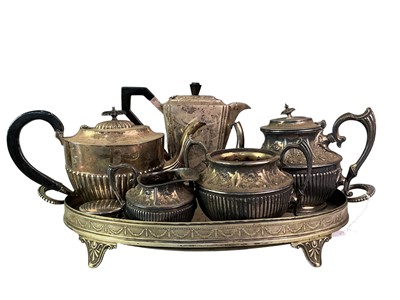 Lot 595 - GROUP OF SILVER PLATED ITEMS