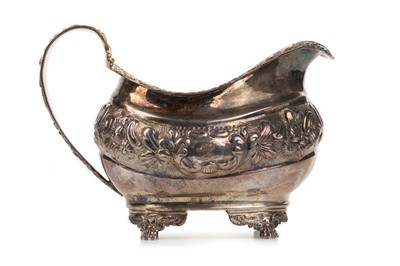 Lot 905 - GEORGE IV SILVER MILK JUG