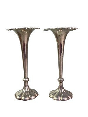 Lot 607 - GROUP OF SILVER FLATWARE