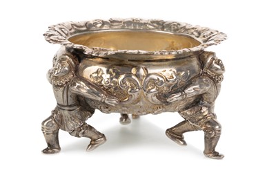 Lot 919 - GEORGE II SILVER CIRCULAR SALT