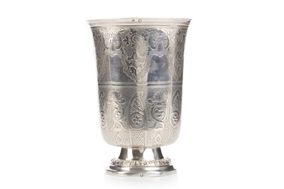Lot 932 - CONTINENTAL (POSSIBLY FRENCH) SILVER BEAKER VASE