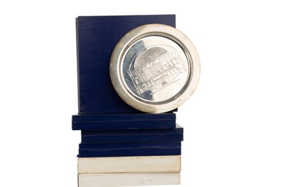 Lot 940 - SIX COMMEMORATIVE IRISH SILVER PLATES