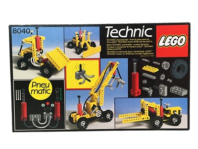 Lot 546 - COLLECTION OF LEGO SETS AND BLOCK TECH SETS
