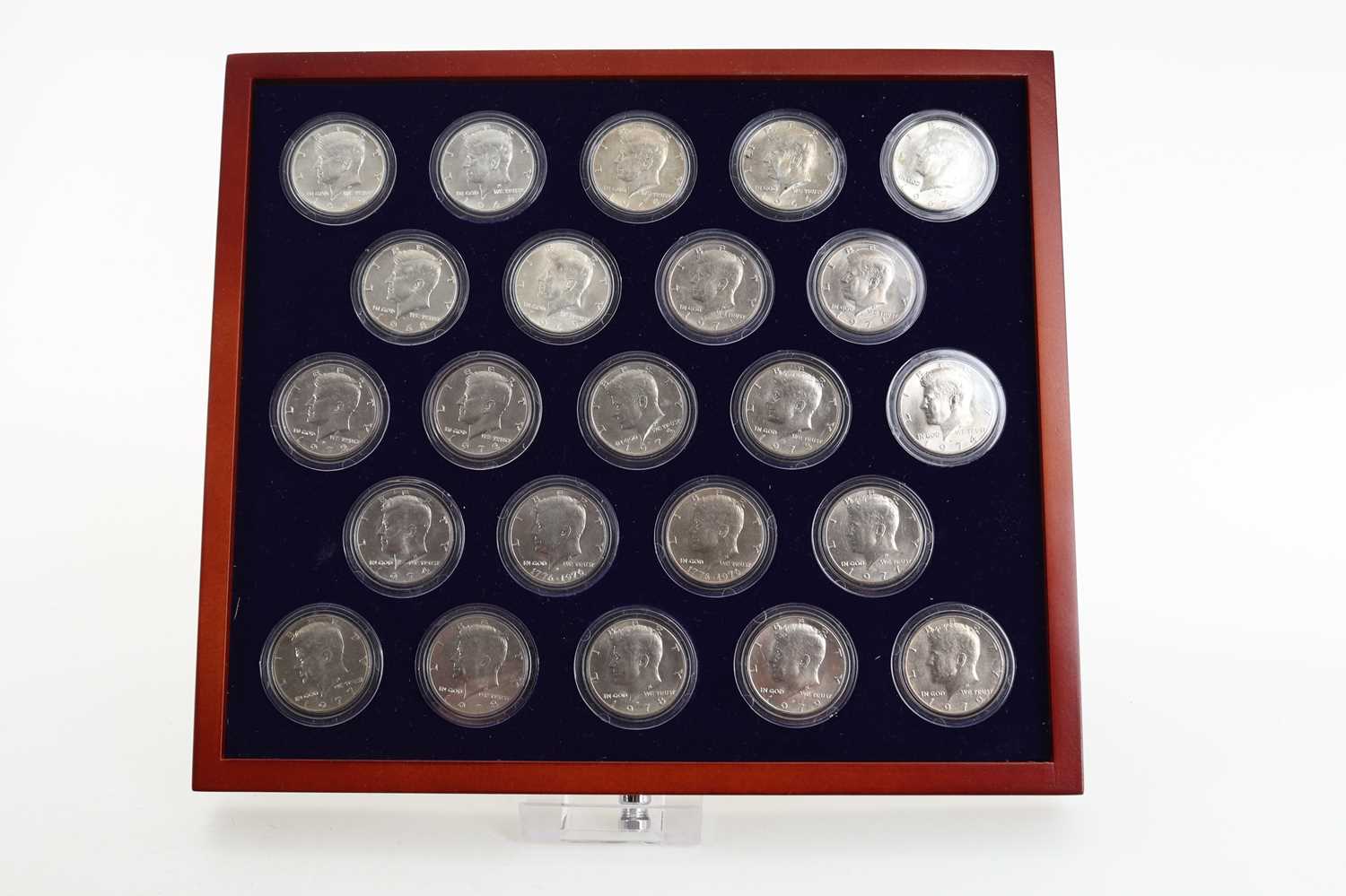 Lot 94 - DANBURY MINT