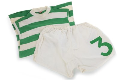 Lot 1708 - TOMMY GEMMELL OF CELTIC F.C. JERSEY AND SHORTS