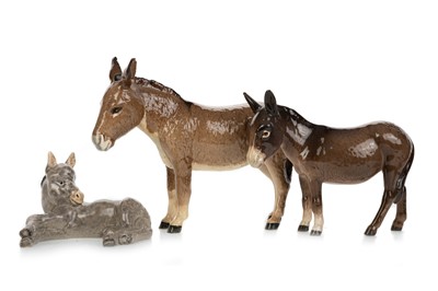 Lot 470 - GROUP OF ANIMAL FIGURES