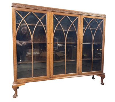 Lot 582 - MAHOGANY BOOKCASE