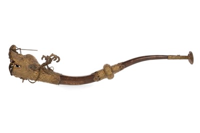 Lot 1240 - TIBETAN COPPER AND BRASS HORN
