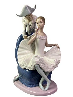 Lot 62 - NAO FIGURE GROUP