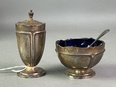 Lot 32 - GEORGE V SILVER OPEN SALT DISH