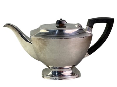 Lot 51 - GROUP OF SILVER PLATED ITEMS