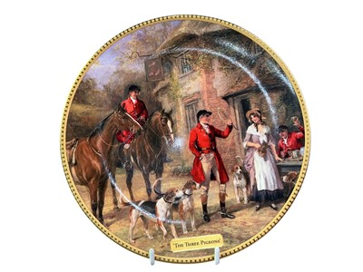 Lot 55 - COLLECTION OF ROYAL DOULTON CABINET PLATES