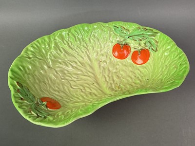 Lot 59 - COLLECTION OF SMALL DISHES