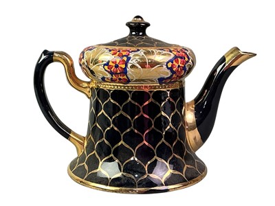 Lot 89 - VICTORIAN LUSTRE WARE JUG
