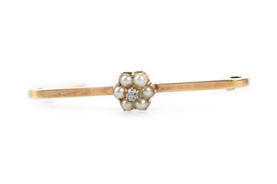 Lot 413 - DIAMOND AND SEED PEARL BAR BROOCH