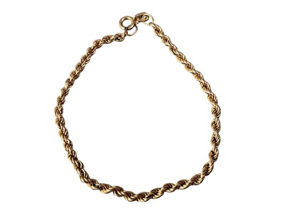 Lot 96 - GROUP OF CHAINS