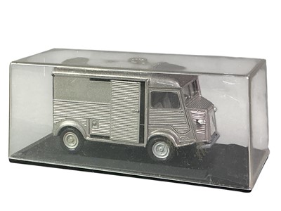 Lot 143 - GROUP OF DIECAST MODEL VEHICLES