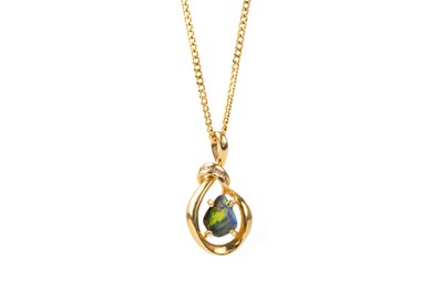 Lot 430 - OPAL PENDANT