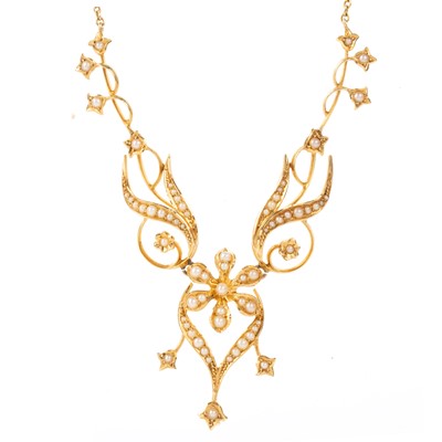 Lot 438 - EDWARDIAN SEED PEARL NECKLACE