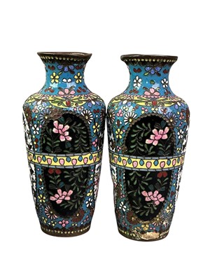 Lot 159 - CHINESE PORCELAIN VASE
