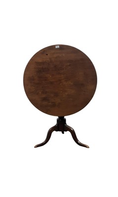Lot 114 - VICTORIAN MAHOGANY TILT TOP TABLE