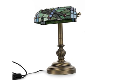 Lot 491 - BANKERS LAMP