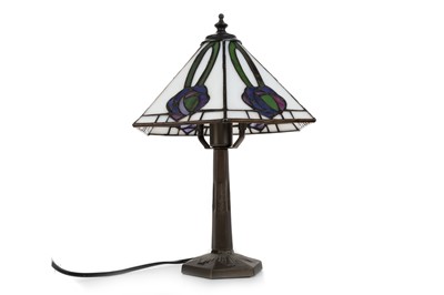 Lot 494 - TIFFANY STYLE TABLE LAMP