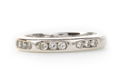 Lot 412 - DIAMOND QUARTER ETERNITY RING