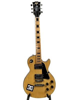 Lot 311 - HONDO II SIX STRING ELECTRIC GUITAR