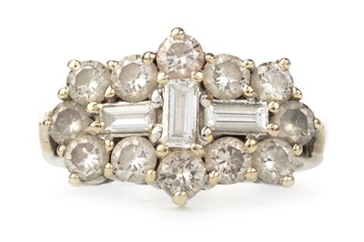 Lot 488 - DIAMOND CLUSTER RING