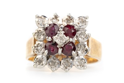 Lot 494 - GARNET AND DIAMOND CLUSTER RING
