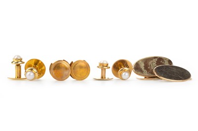 Lot 414 - PAIR OF NINE CARAT GOLD CUFFLINKS