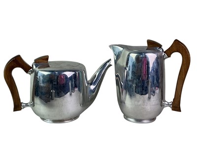 Lot 535 - GROUP OF PLATED ITEMS