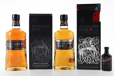 Lot 267 - HIGHLAND PARK 12 YEAR OLD WITH DRAGON LEGEND MINIATURE AND CASK STRENGTH RELASE 4