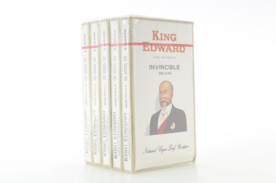 Lot 137 - KING EDWARD VII INVINCIBLE DELUXE CIGARS