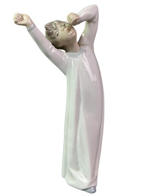 Lot 556 - THREE LLADRO FIGURES