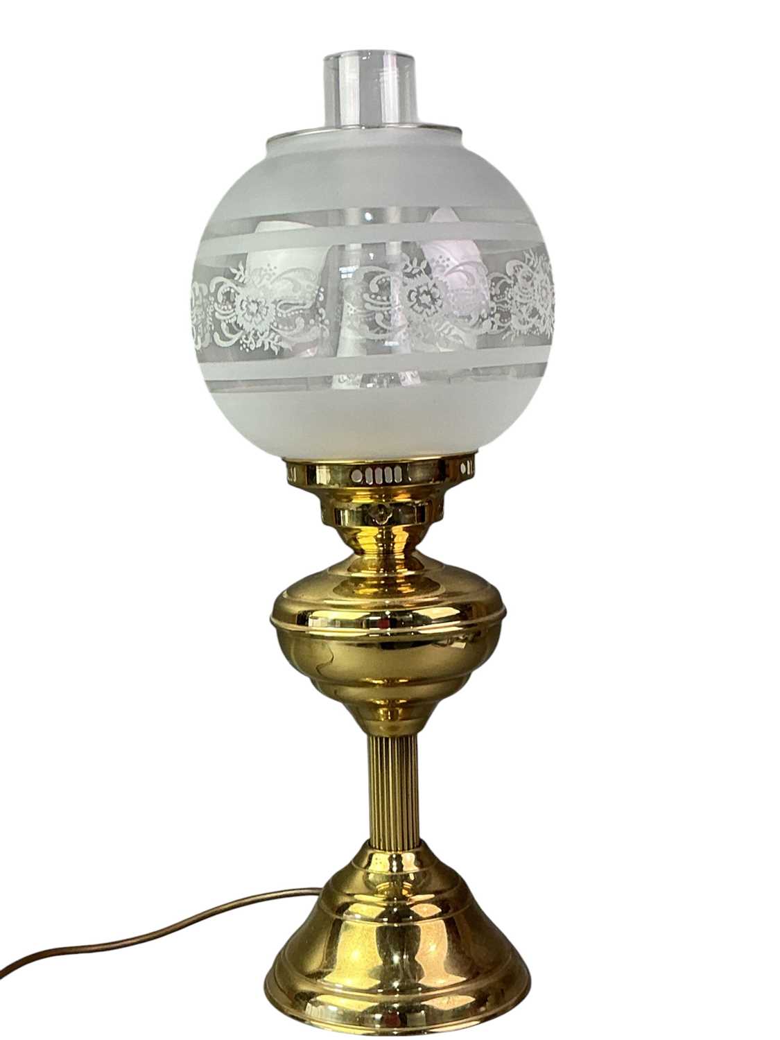Lot 569 - REPRODUCTION OIL LAMP