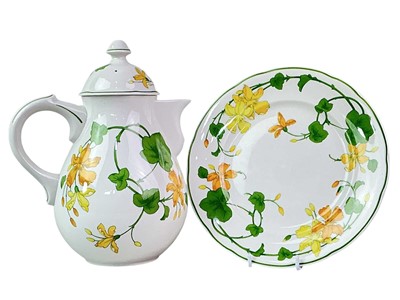 Lot 612 - LARGE VILLEROY & BOCH DINNER SERVICE