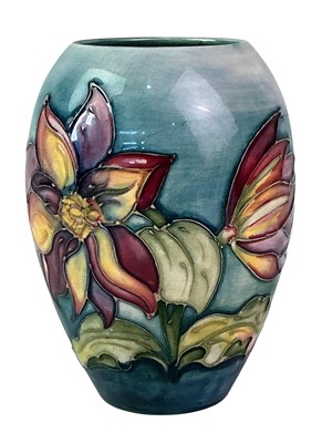 Lot 133 - MOORCROFT VASE