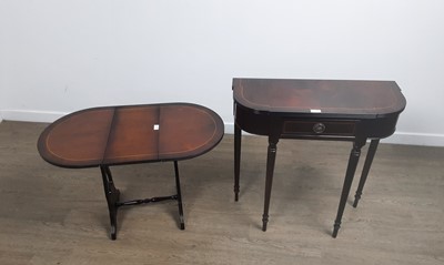 Lot 73 - REPRODUCTION MAHOGANY SIDE TABLE