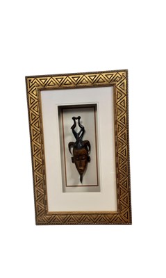 Lot 118 - SMALL CEREMONIAL AFRICAN TRIBAL MASK