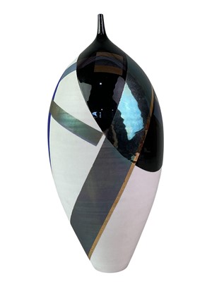 Lot 618 - TONY LAVERICK STUDIO POTTERY VASE