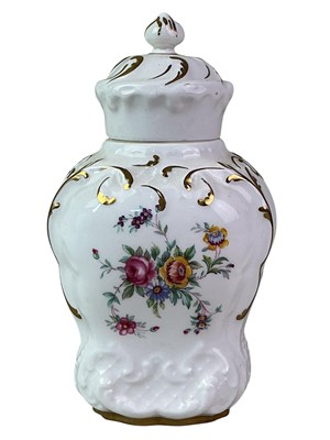 Lot 142 - GROUP OF CERAMICS