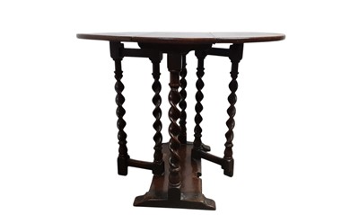 Lot 62 - OAK GATE LEG TABLE