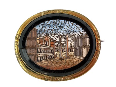 Lot 154 - VICTORIAN MICROMOSAIC BROOCH