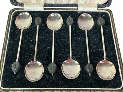 Lot 298 - SET OF COFFEE SPOONS