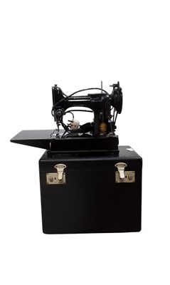 Lot 273 - SINGER 222K SEWING MACHINE
